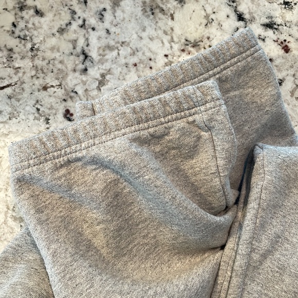 Champion men’s sweatpants - Picture 2 of 5